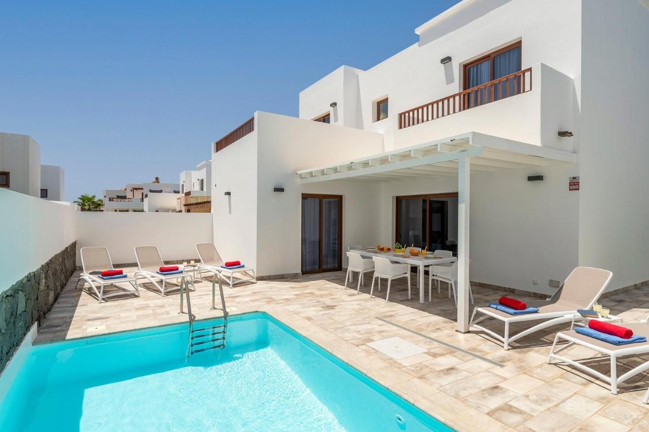 Villa Omura By Villa Plus Playa Blanca  Exterior photo
